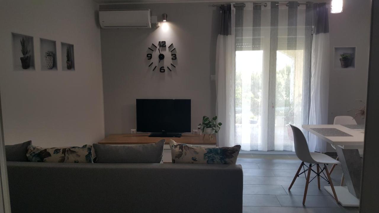 Andela Home - Krka Waterfalls Lozovac Luaran gambar